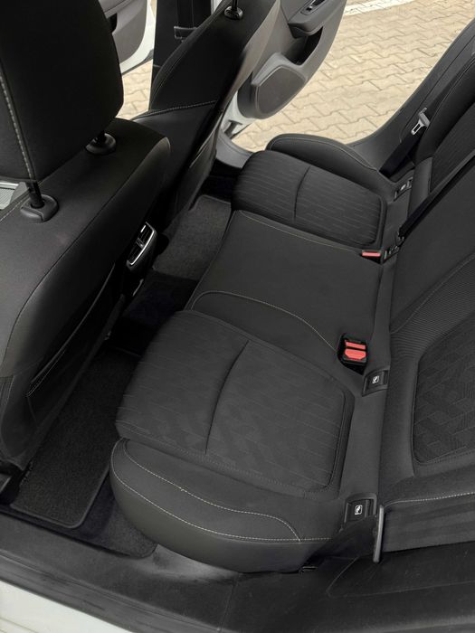Renault Megane Grandtour 1.3 TCe - 140 cp - Limited - Automat - 2020