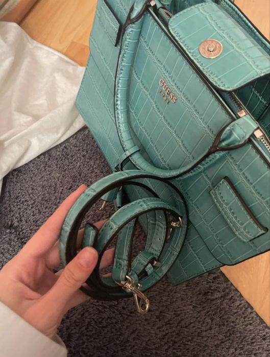 Geantă Guess Reptilă