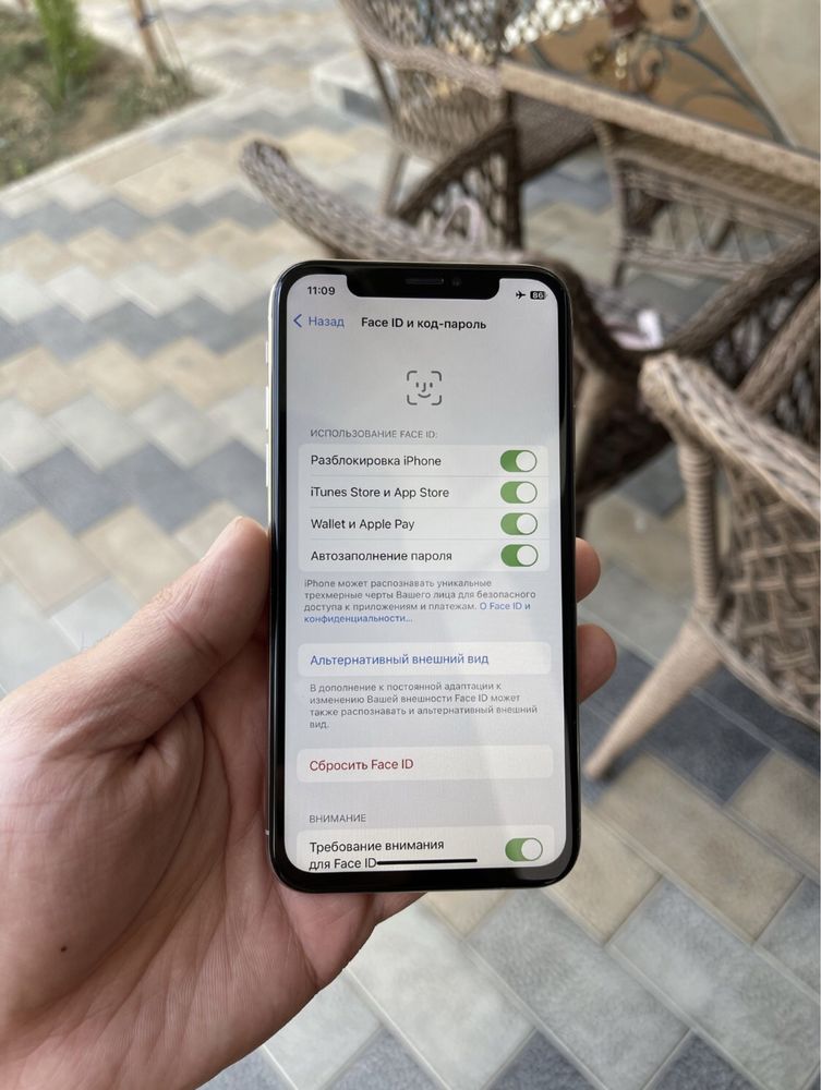 Iphone X Ideal Face true ton bor qimmat zashitnik quyilgan betiga