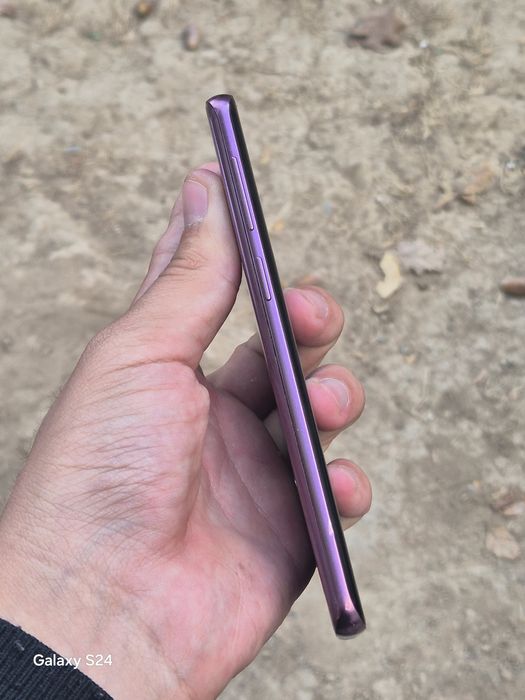 Samsung Galaxy S9 60$