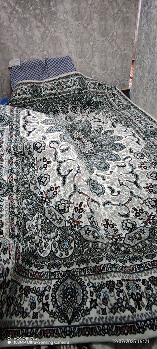 Продаю новые ковры