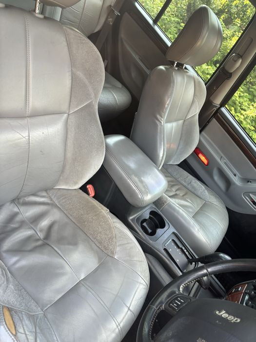Jeep grand cheroche.