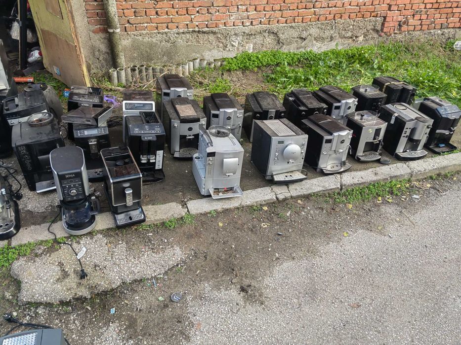 Продавам 60броя кафемашини роботи Делонги, Круп, Нивома, Юра, Филипс,