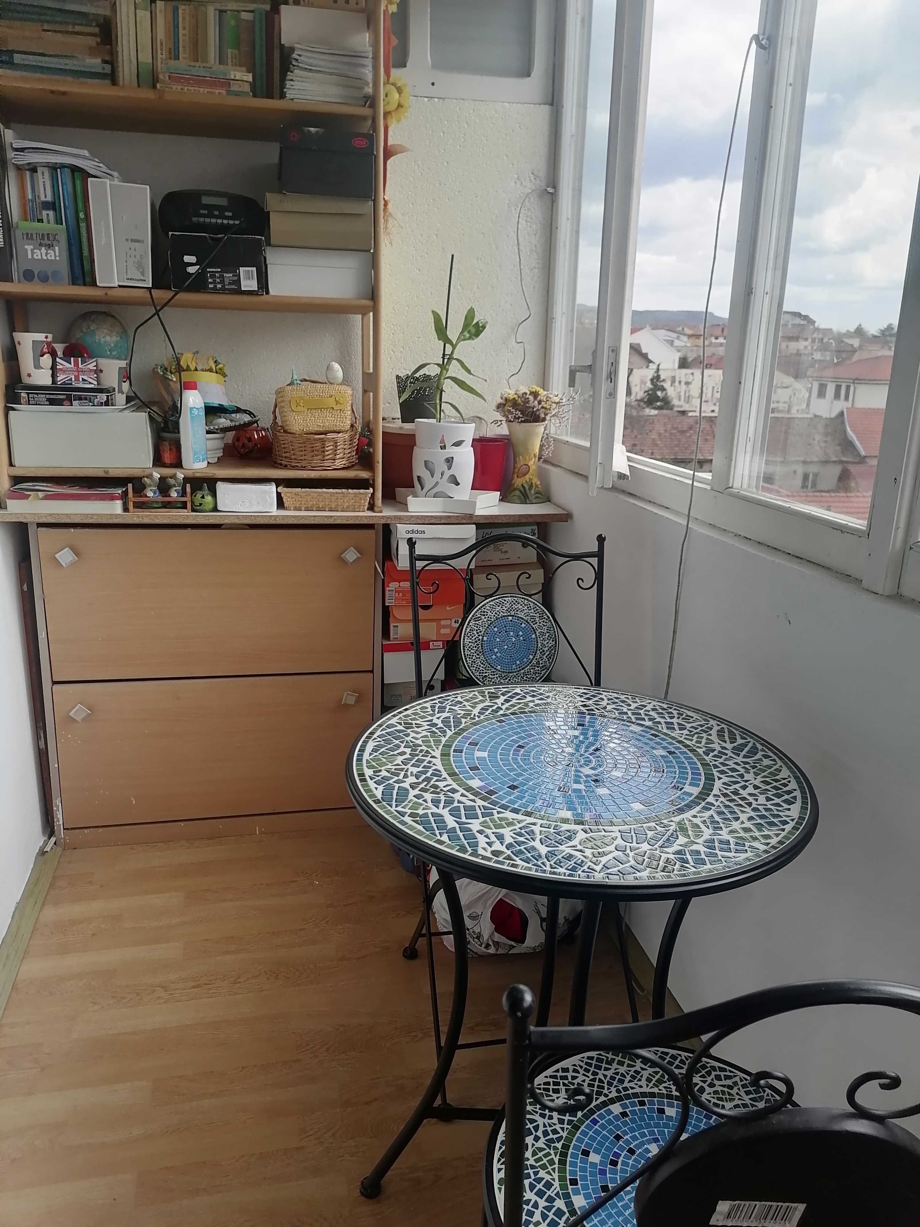 Apartament 3 camere decomandate, 2 balcoane, zonă centrală, Blaj