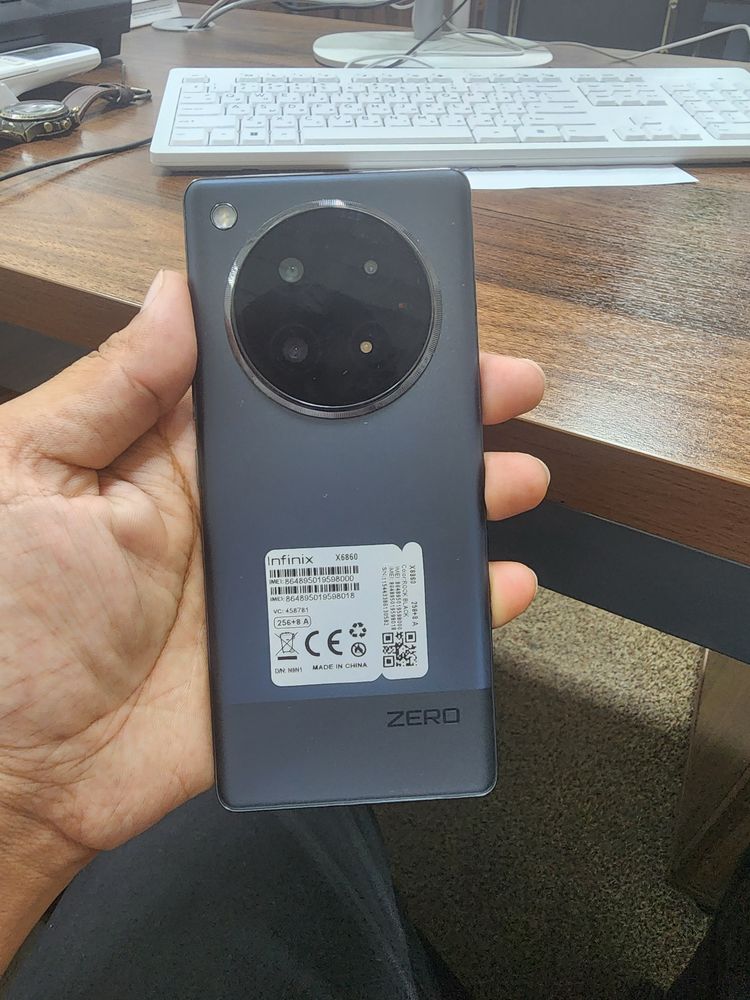 Infinix zero 40 256