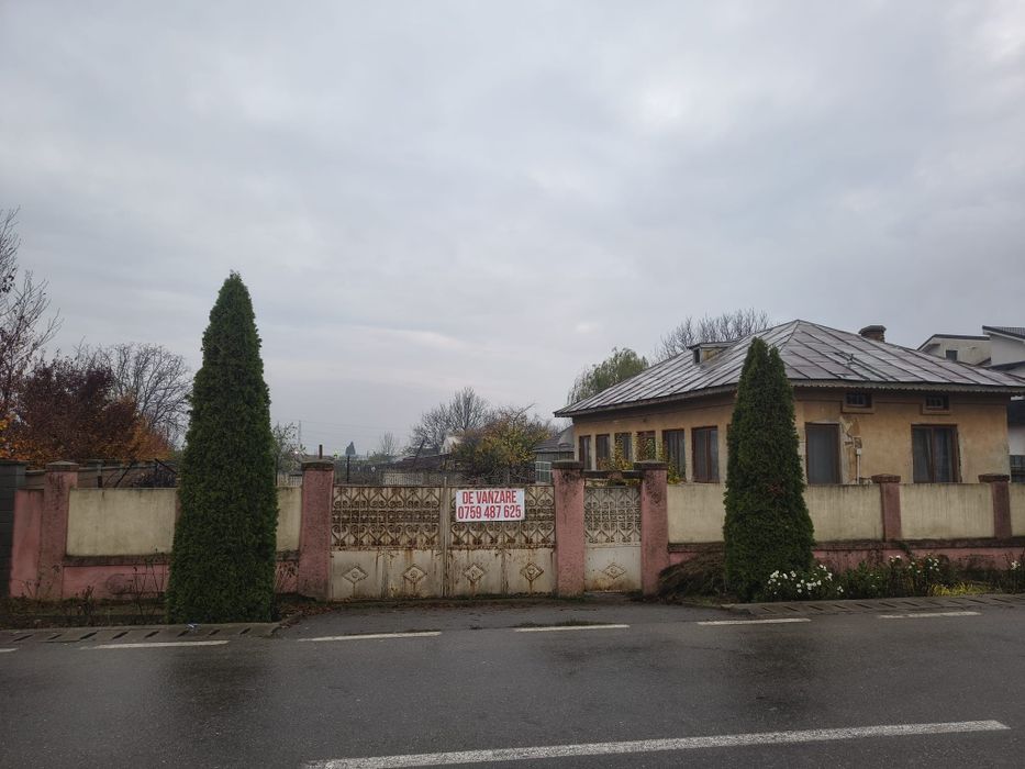 Vând parcele Ișalnița lângă Primarie