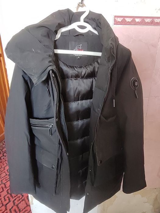 Продаю женскую куртку