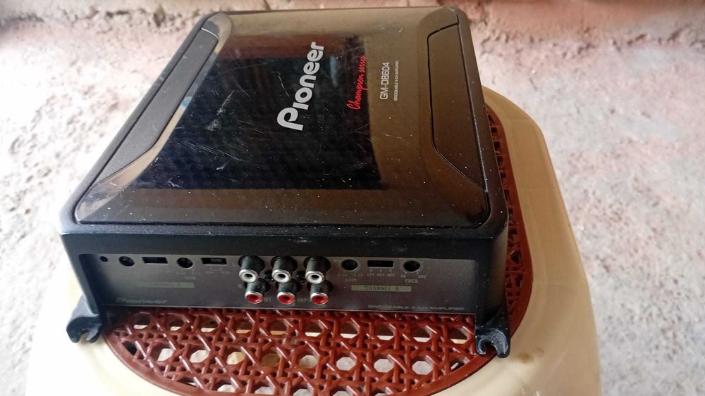 Amplificator auto Pioneer GM-D8604 – 4 canale, Clasa D, 100 W x 4 etc.