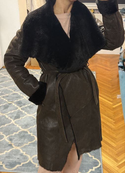 Palton  cu cordon din piele si blana naturala