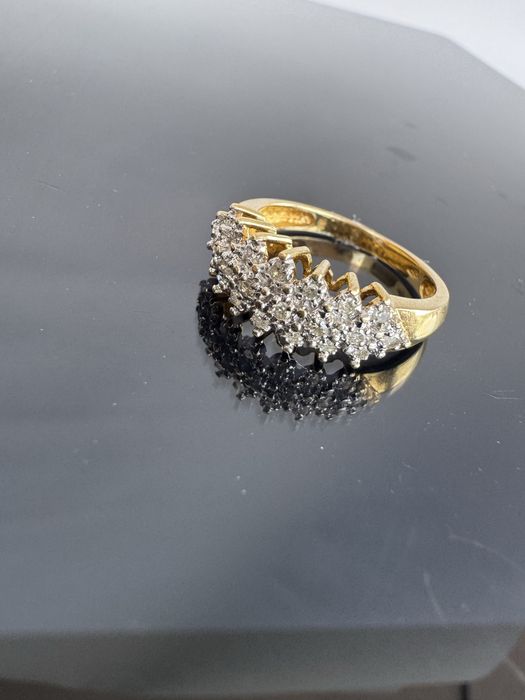 Inel din aur 18 k si diamante