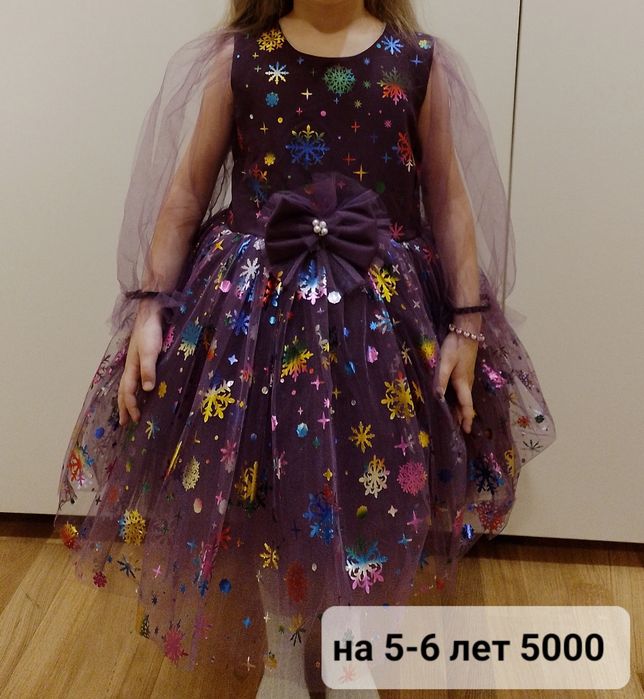 Платье на 5-6 лет