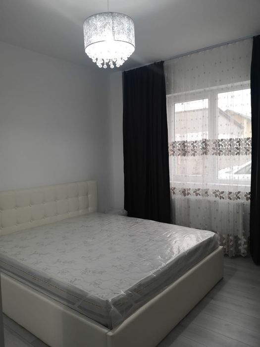 Proprietar vand ap 2 camere bloc nou zona Soarelui cu gradina proprie
