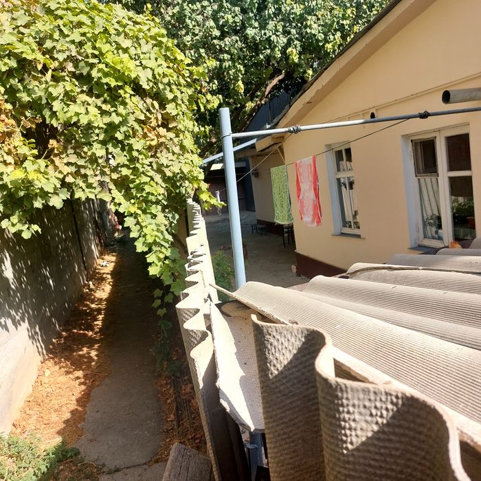 Продаётся участок в центре