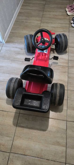 Картинг количка. Издържа до 50 килограма.
