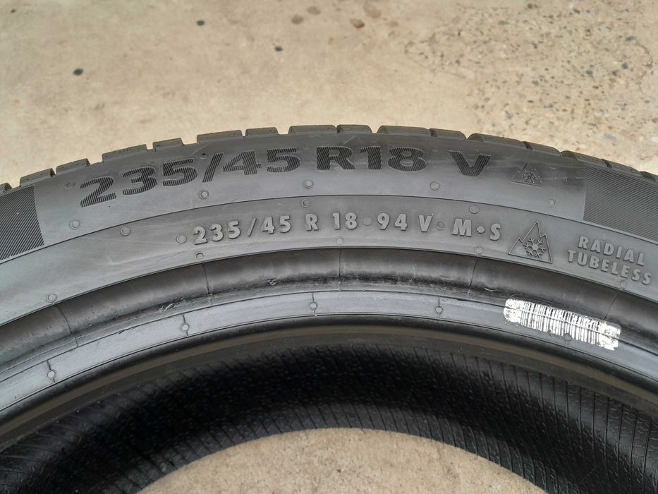 O anvelopa iarna 235 45 18 continental winter TS 860S profil 7,8 mm