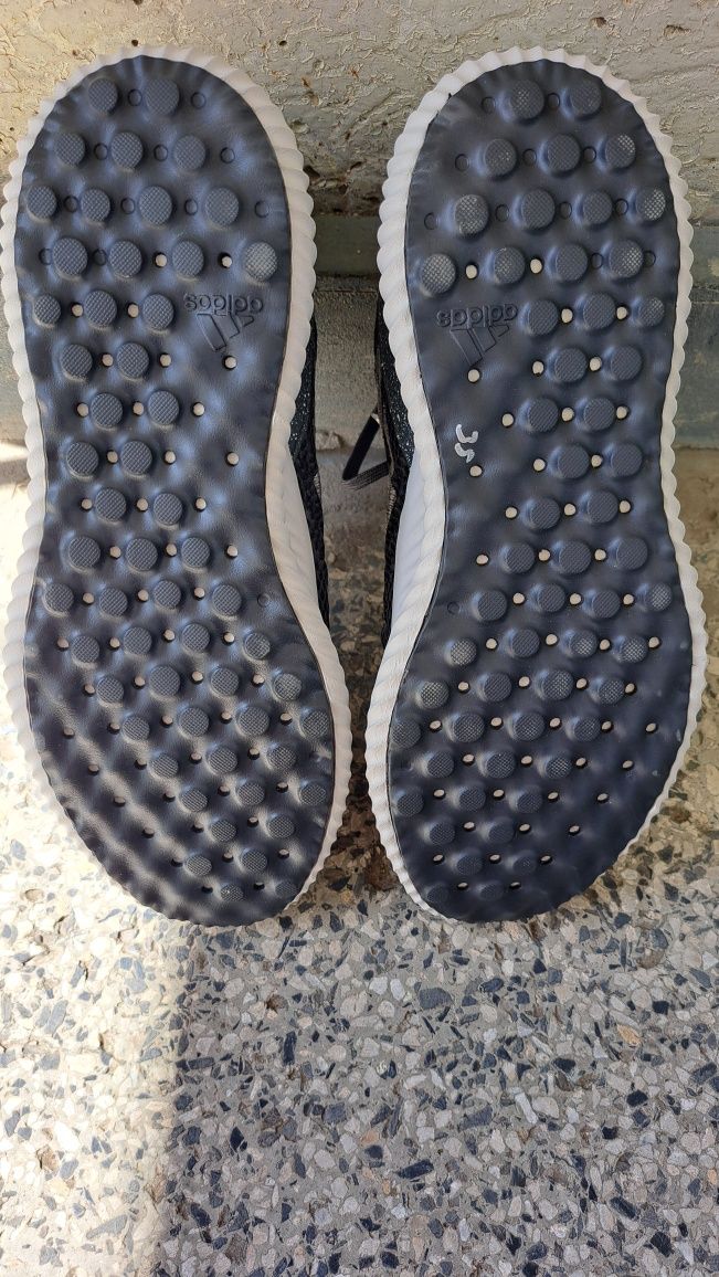 Adidas маратонки