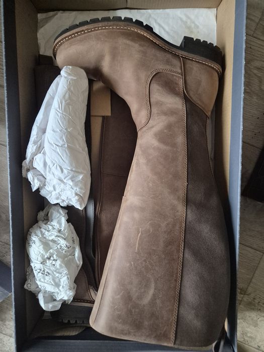 Продам демисезонные сапоги ЕССО• Специальная пропитка ЕССО Hydromax™ .