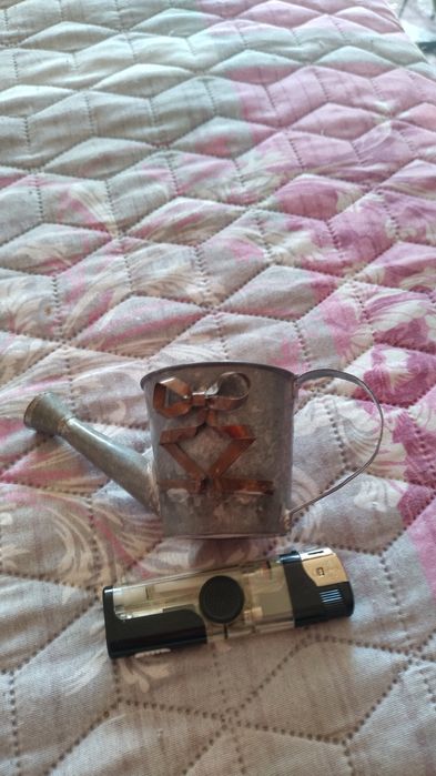 Миниатюрни лейки за декорация