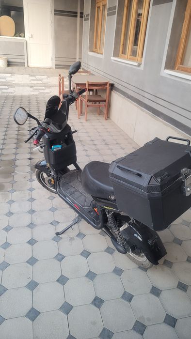 Скутер сотиладии