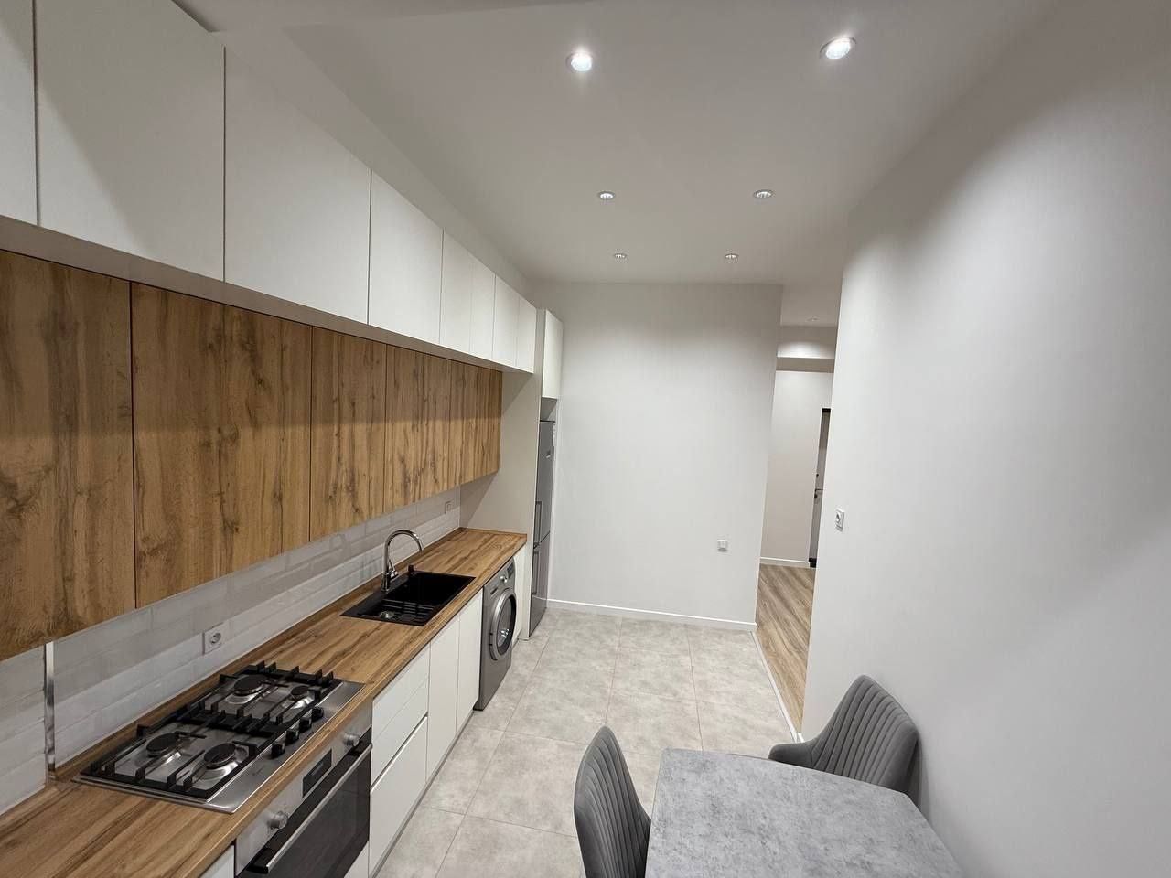 ПРОДАЁТСЯ квартира в Новостройке 
1/2/10 в ЖК TIARA RESIDENCE
Мирзо-Ул