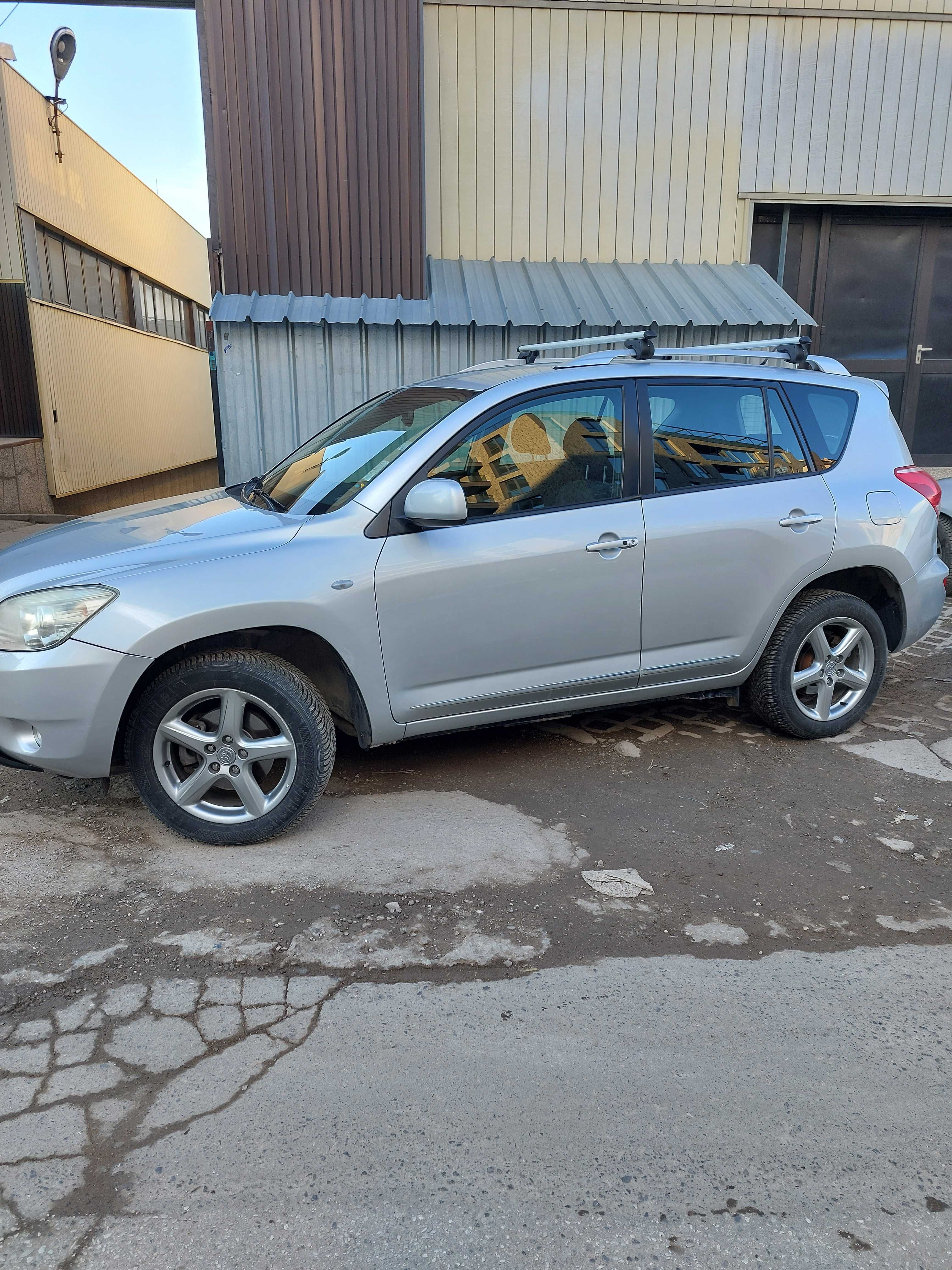 Тойота RAV 4 газ/бензин