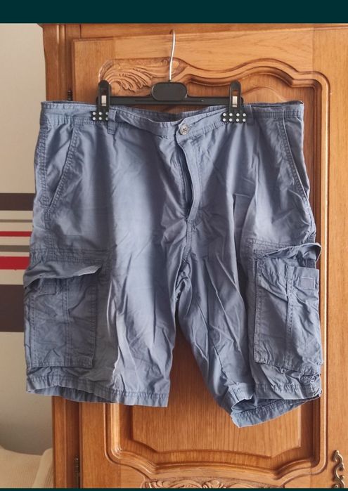 Pantaloni scurți pentru bărbați, modele diferite, mărimi diferite