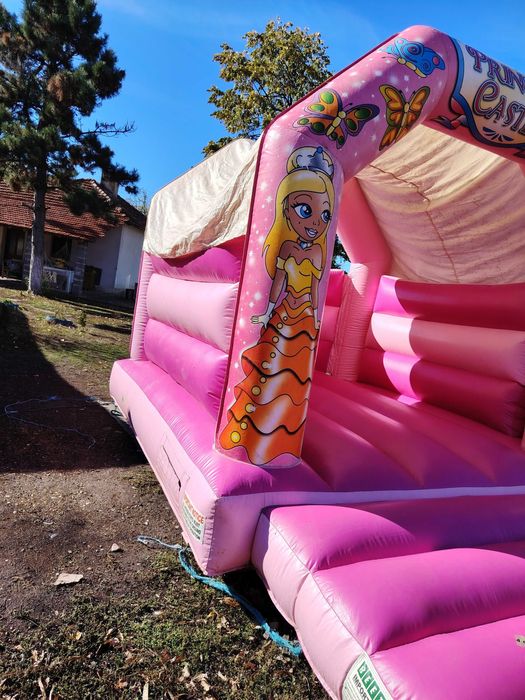 Надуваем батут в