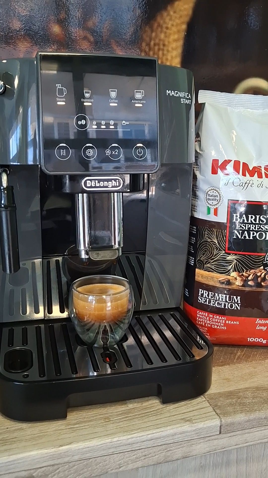 Кафемашина DELONGHI MAGNIFICA START с 6 месеца гаранция от магазин сер
