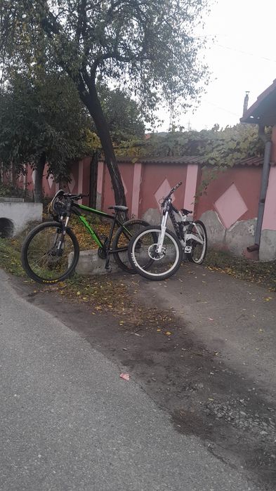 Vând bicicleta  custom