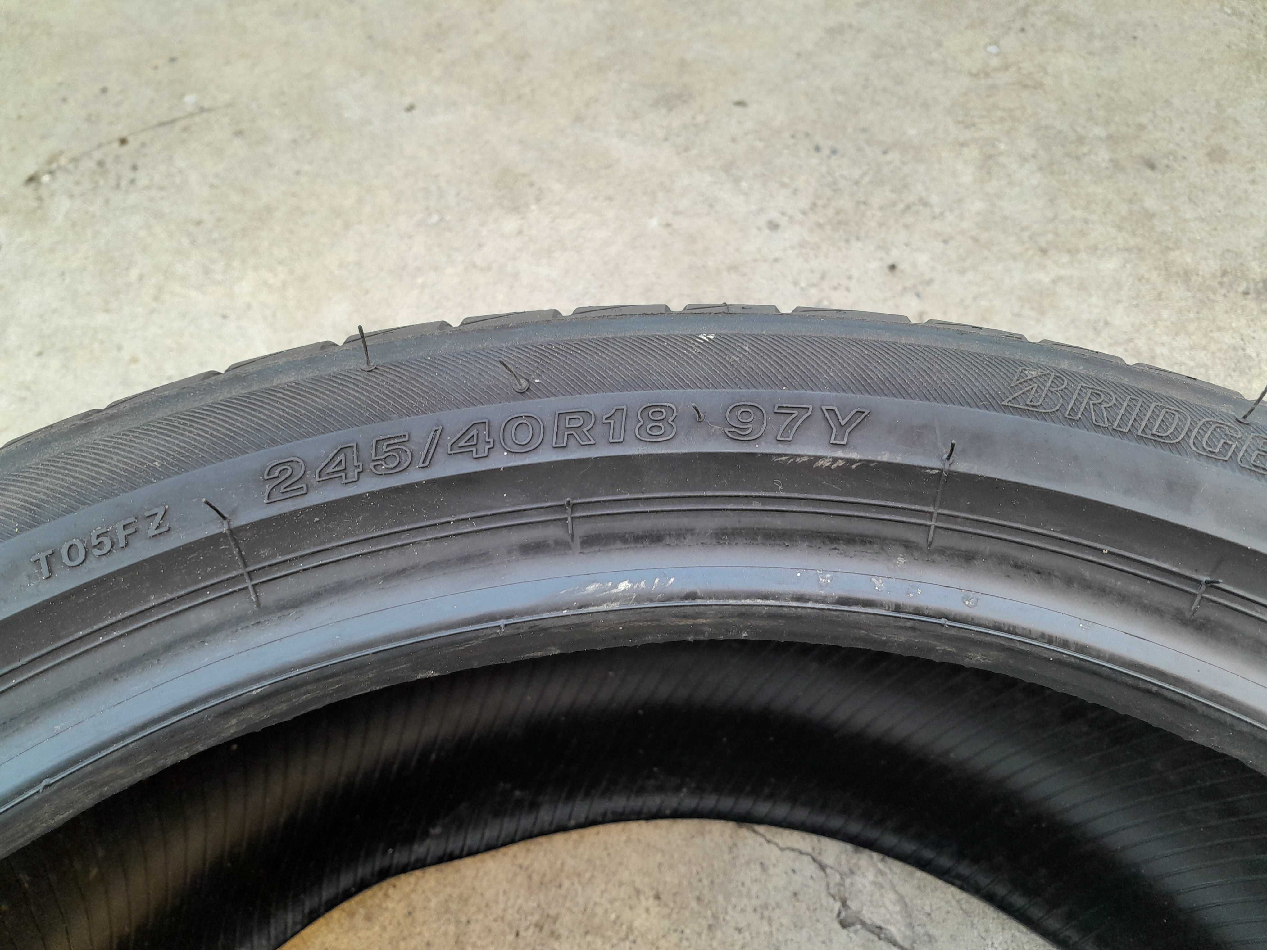 O anvelopa vara 245 40 18 bridgestone turanza T005 cu 6,8 mm 3220