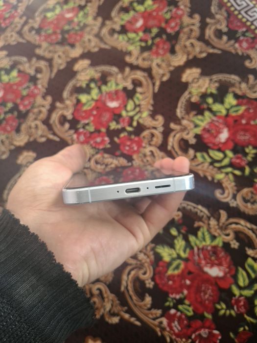 Samsung A55 256  вес комплект