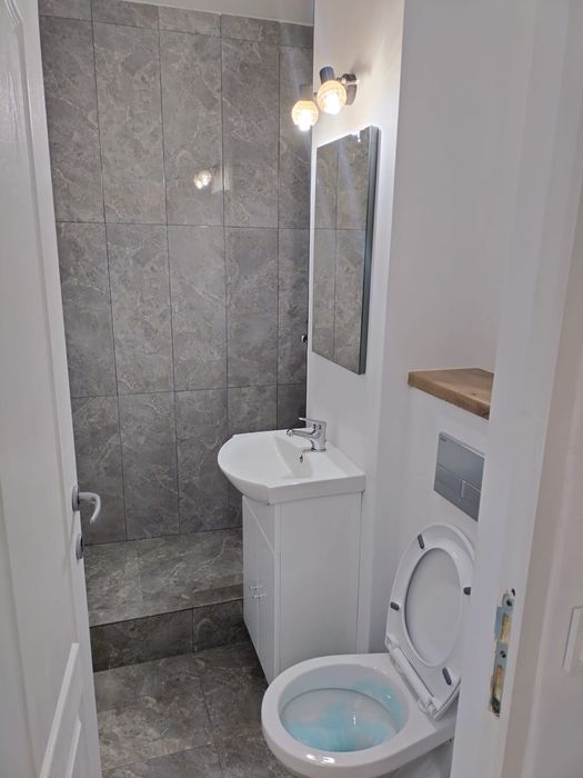 Închiriez apartament 3 camere G . Enescu