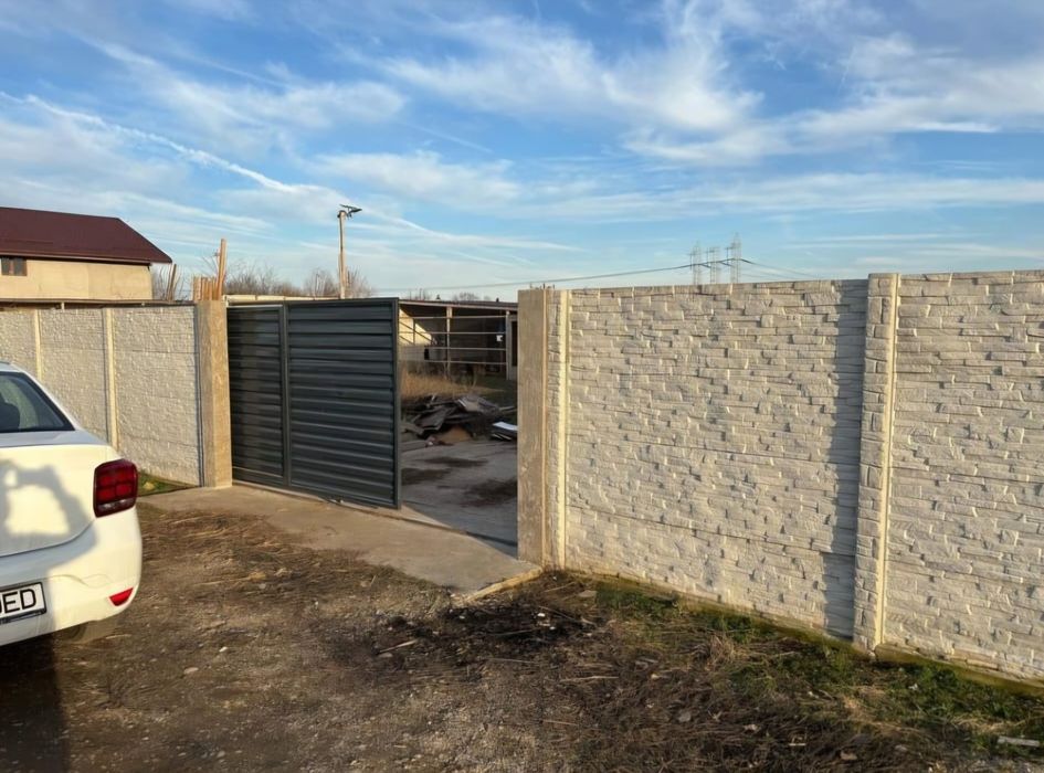 Vând teren comuna Frumusani sat Postovari