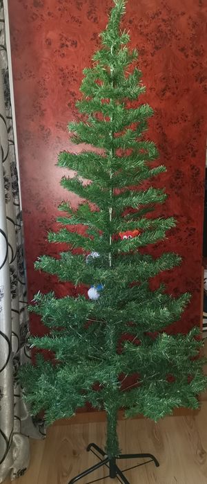 Brad artificial verde