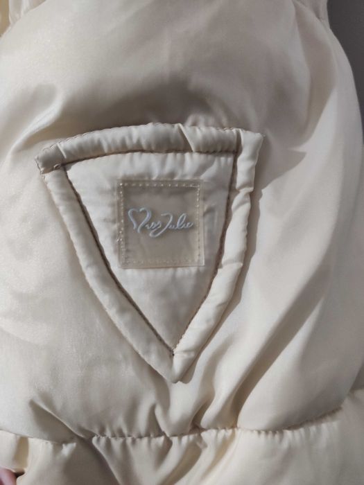 Geacă de iarnă cu glugă