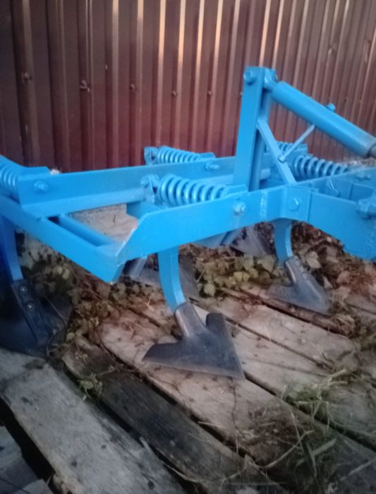 Cultivator tractoras