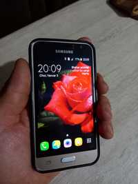 SAMSUNG J1 sotiladiI