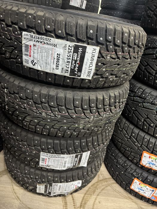 Шины новые шипы зима Корея 225/55 R17 покрышки резина колеса