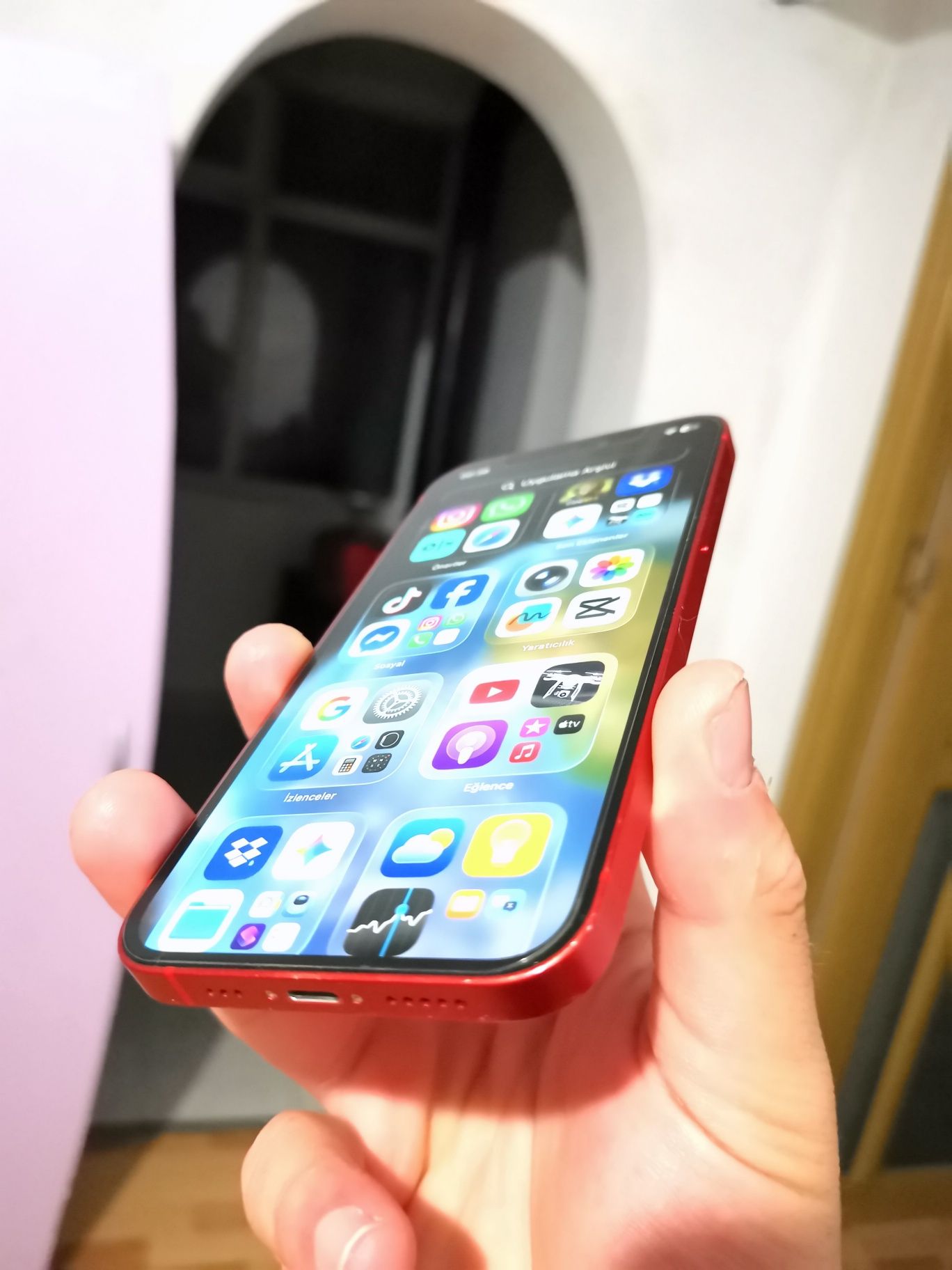 İPhone 12  red colour