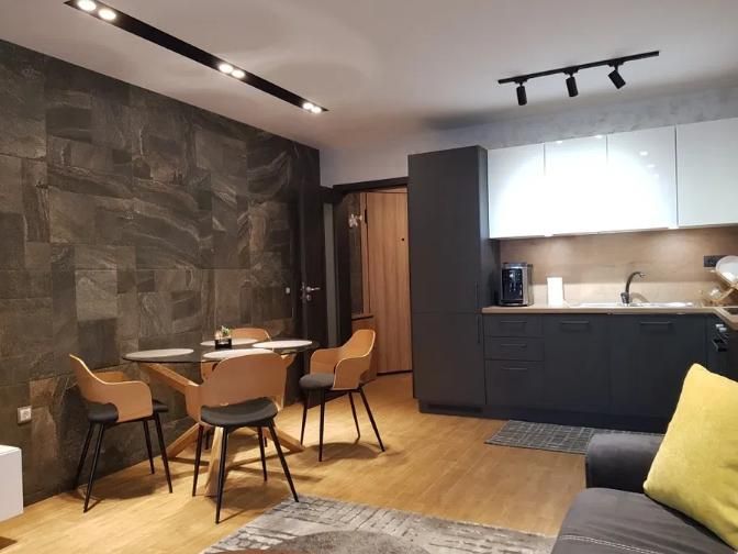 Дава се под наем Двустаен апартамент в Пловдив, Кършияка - 77 кв.м за 600 € - Снимка #3