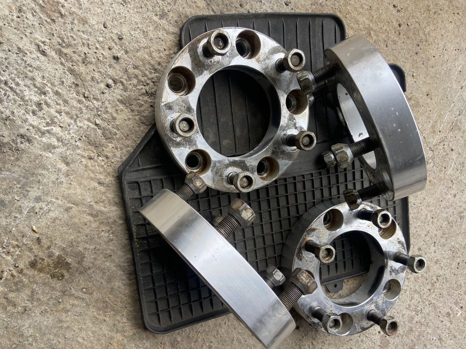 фланци 5X165.1 Land Rover