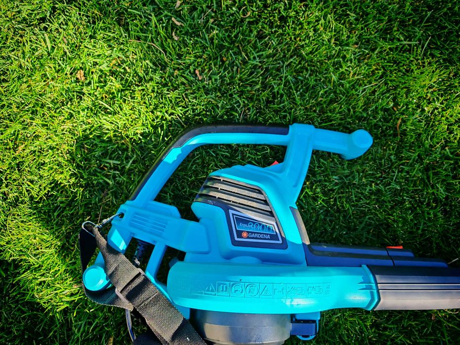 Aspirator/suflantă electrică de frunze Gardena ErgoJet 3000