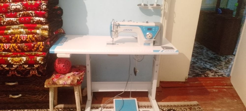 Тикув машинаси Сотилади