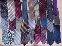 Продава почти нови вратовръзки