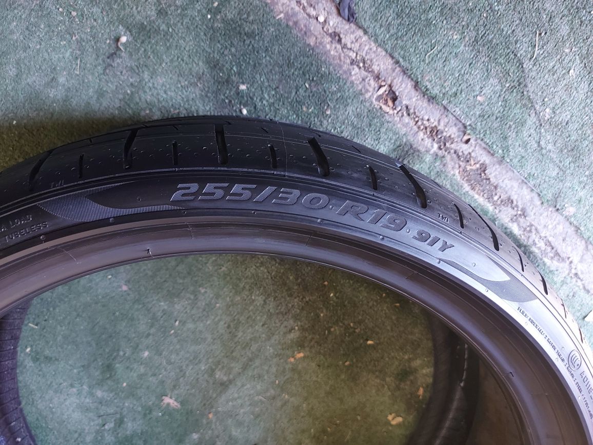 255 30 19 Pirelli DOT 2020 vara NOI