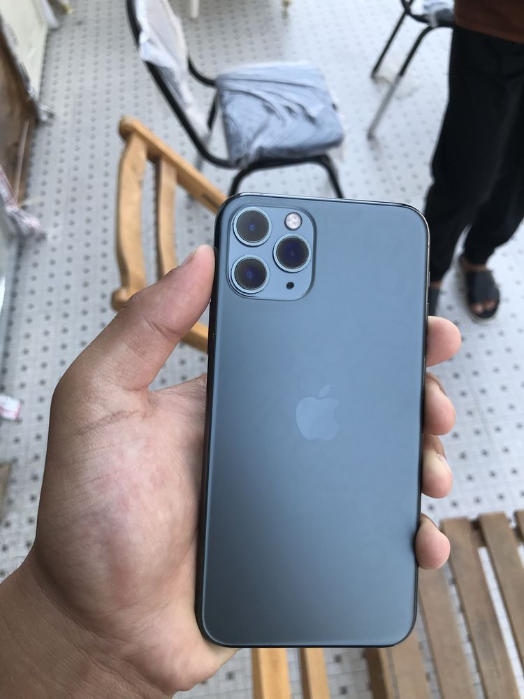 iPhone 11 pro green
