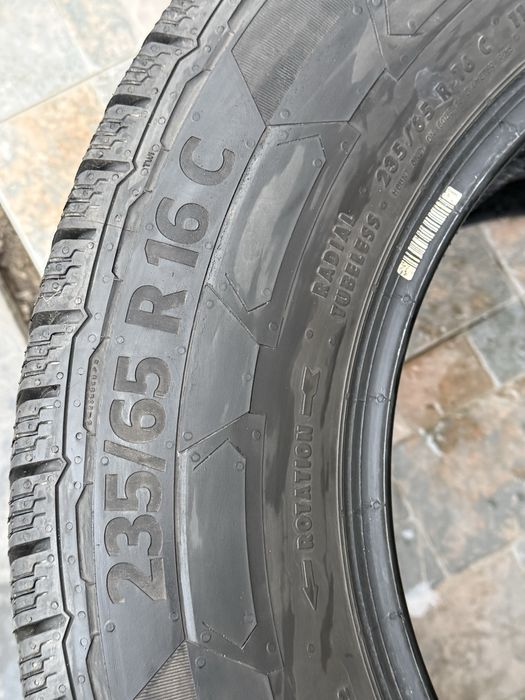 Continental 235 65 R16C Dot 2022