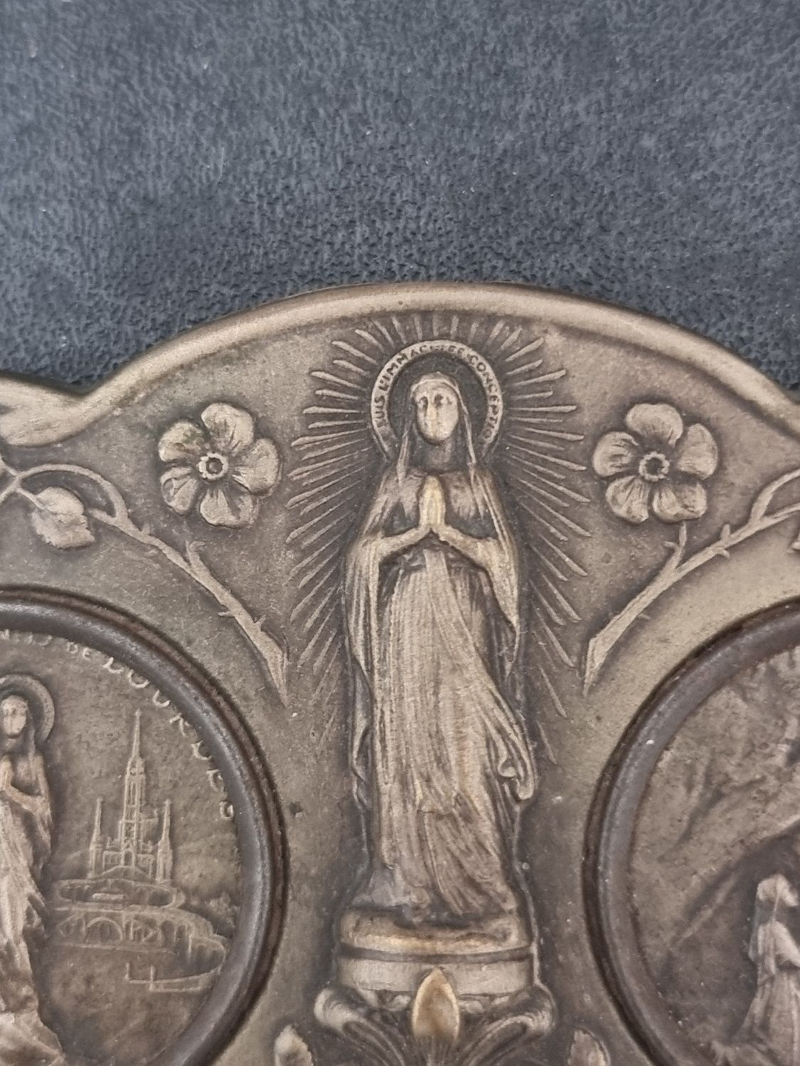 suvenir religios din Lourdes / Souvenir de Notre Dame de Lourdes