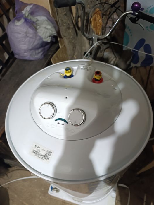 Продается водонагреватель