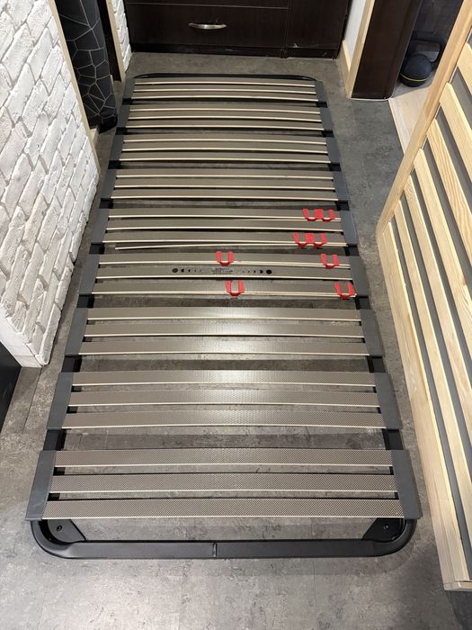 Две Подматрачни железни рамки 90/200